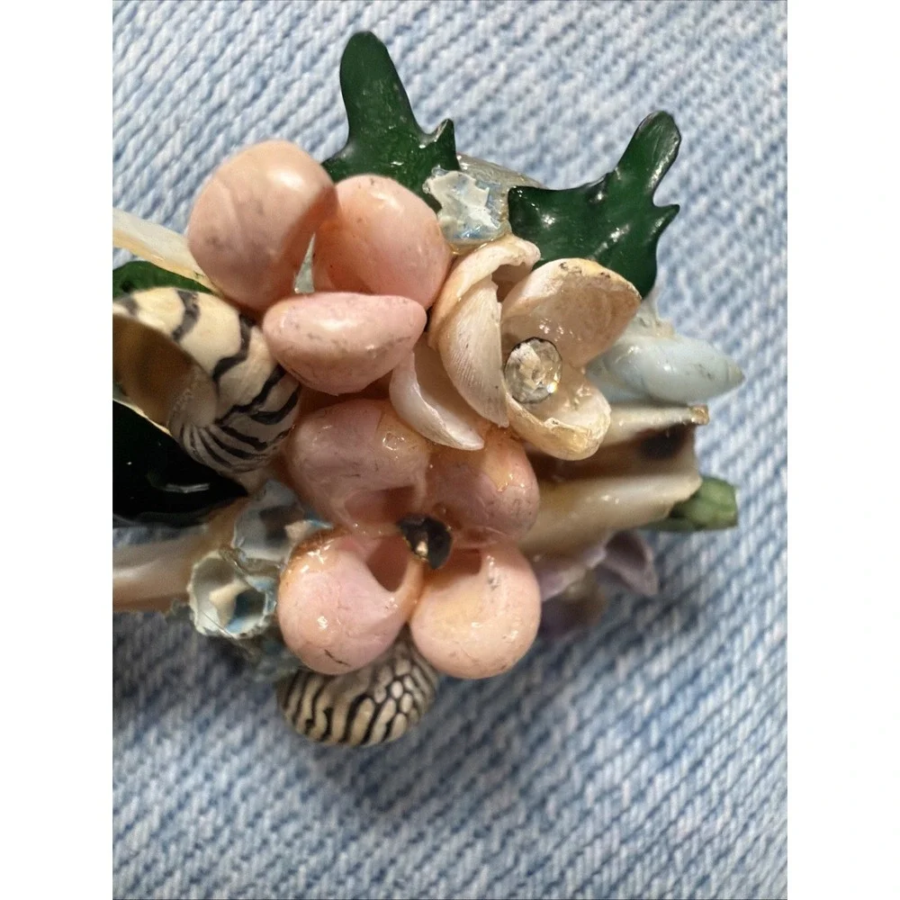 Vintage 1940's Floral Brooch made out of‎ Shells With Rhinestones